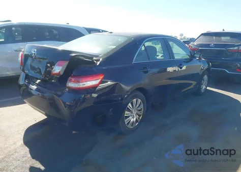 2010 Toyota Camry z USA, uszkodzony, nr VIN 4T4BF3EK4AR068235